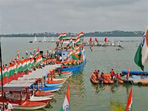 Tiranga Yatra on Jabalpur's Narmada river; Tricolour waves in over 50 ...