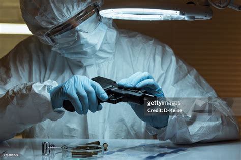 Forensic Science Man 的图像结果