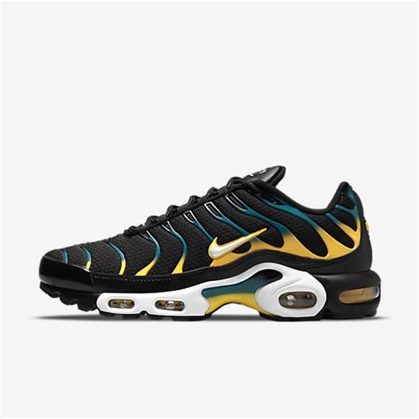 Air Max Plus Shoes. Nike IN