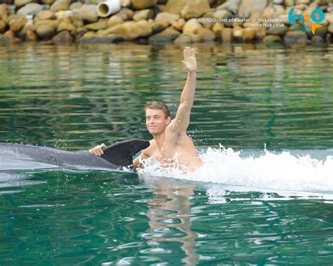 H2O stačí přidat vodu - H2O: Just Add Water | OSOBNOSTI.cz