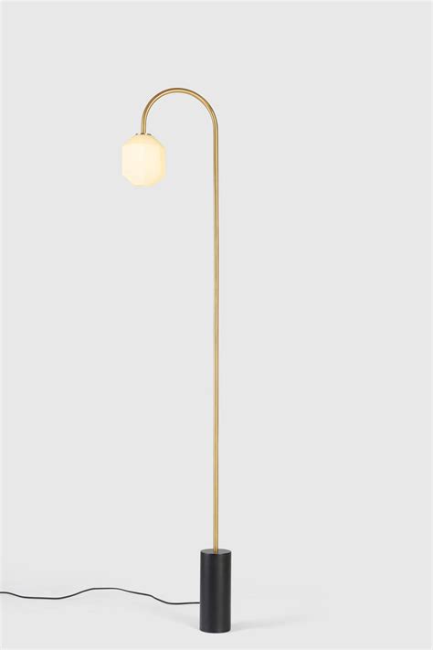 Hatsu Modern Floor Lamp