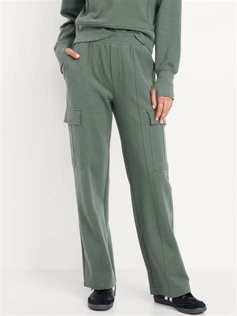 High-Waisted Dynamic Fleece Cargo Pants | Old Navy | Active wear pants ...