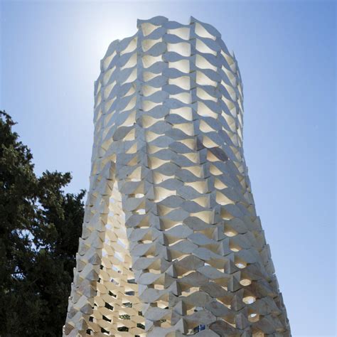 Behind the Glass Wall - Topos Magazine