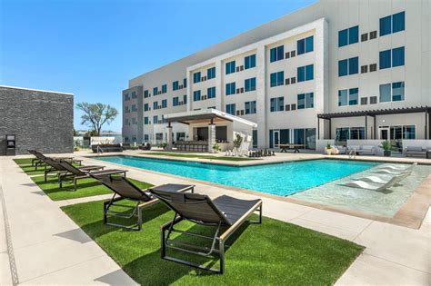CAMBRIA HOTEL WACO UNIVERSITY RIVERFRONT ::: WACO, TX ::: COMPARE HOTEL ...