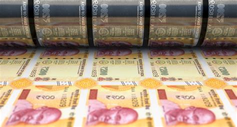 ज़मीन के नीचे धंसी भारतीय अर्थव्यवस्था को नोट छाप कर उबारा जा सकता है ...