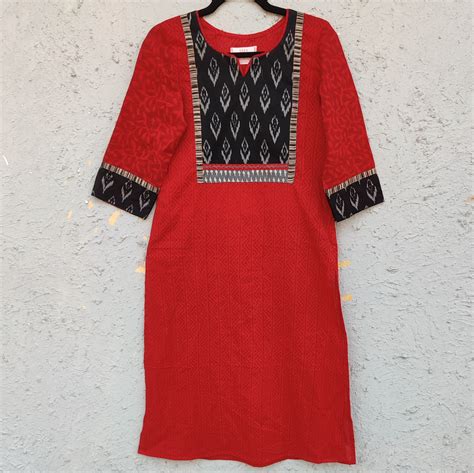 MAHIRA - Pure Cotton Red Discharge With Black Ikkat Detailing Everyday ...