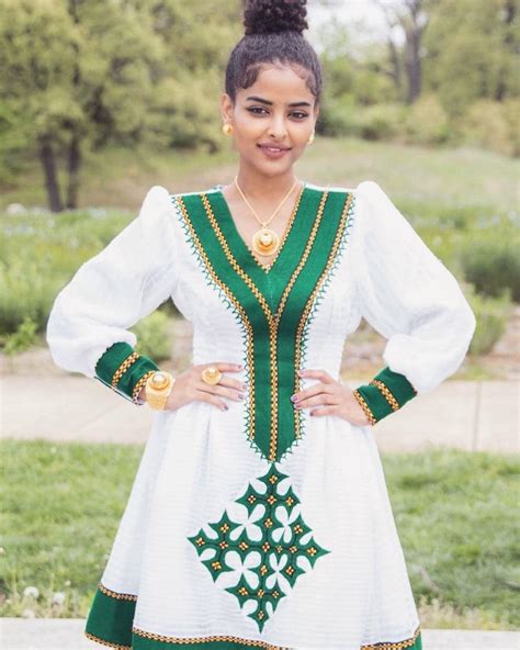 Ethiopian Glamour Media on Instagram: "Yes Queen 😇👑" | Ethiopian dress ...