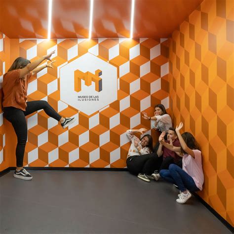 Museum Of Illusions Sevilla (Seville) - All You Need to Know BEFORE You Go