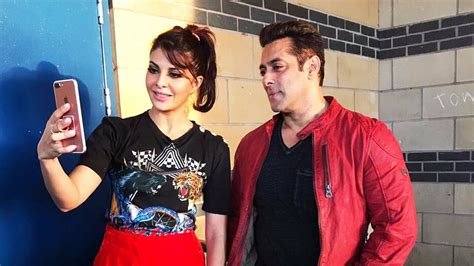 Jacqueline Fernandez promotes Judwaa 2 with Salman Khan - Bollywood Dhamaka