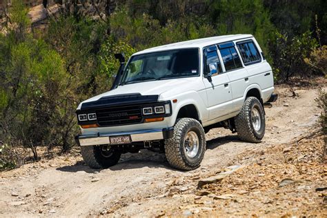 Toyota LandCruiser 200 | Price, Reviews & Specs