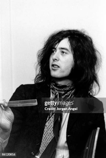 132 Jimmy Page 1969 Stock Photos, High-Res Pictures, and Images - Getty ...