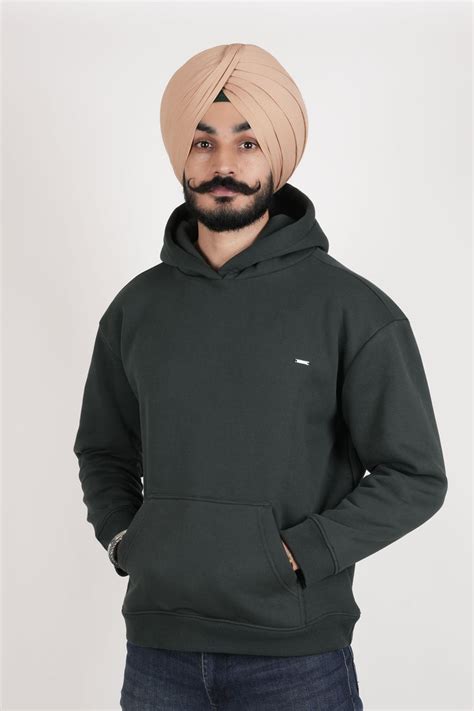 Warsan Styles | Where Quality Meets Color