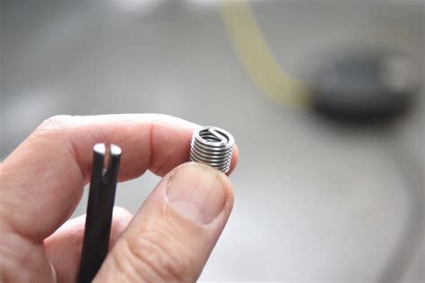 Fitting Helicoils 的图像结果