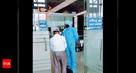 Kolkata: Vande flyers to be treated as asymptomatic patients | Kolkata ...