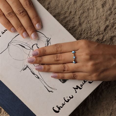 Angrez – The Bling Girll