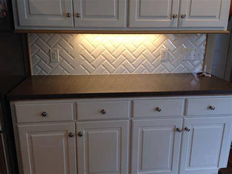 Primus White 3x6" beveled subway tile in herringbone pattern | Kitchen ...