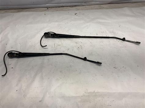 Freightliner M2 112 Windshield Wiper Arm for Sale