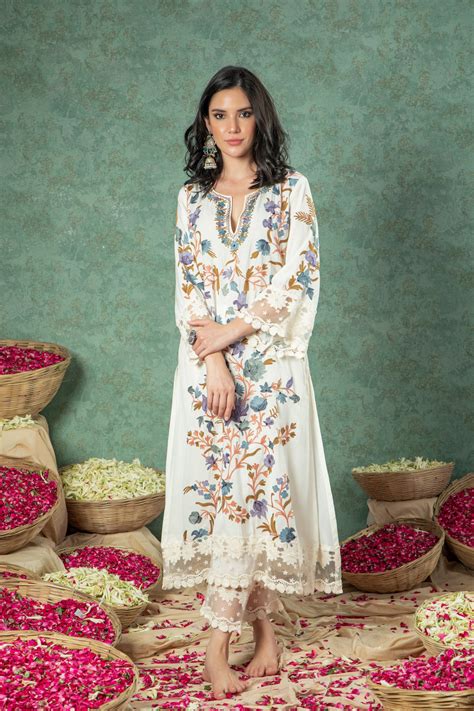Buy Off White Floral Embroidery Cotton Kurta Set - Koshur India ...