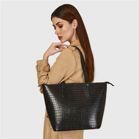 Colossal Tote Bag -Tan - Stylish & Spacious | The Gusto