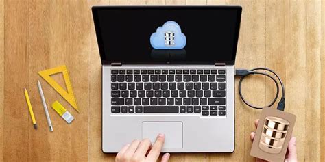 Content image for Cloud Storage vs Hard Drive: Mana yang Lebih Baik untuk Backup Data?