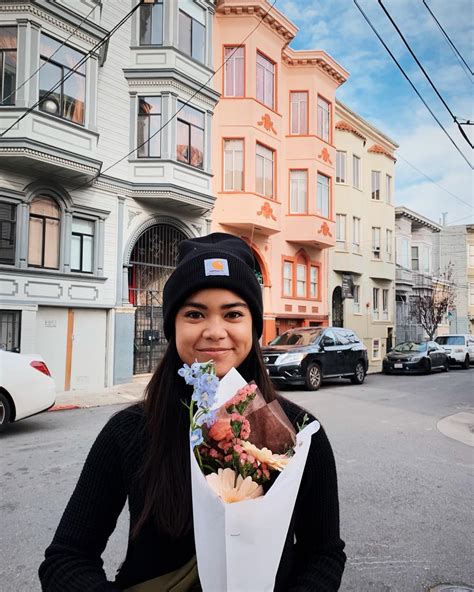 sari arambulo | a flower for your thoughts (my thoughts include how satisfied i am that this ...