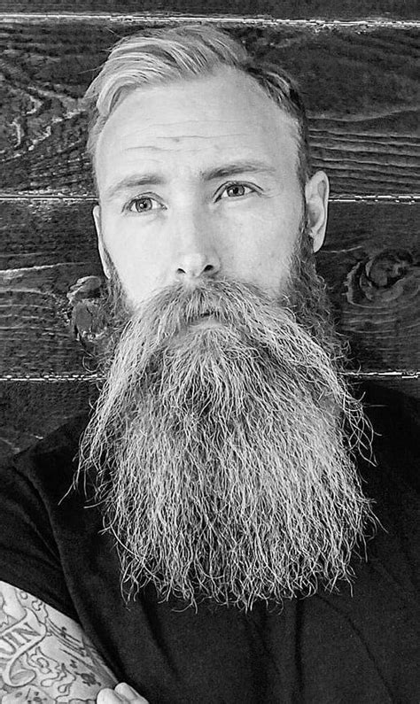 Handlebar Moustache-3 easy steps to achieve the handlebar moustache