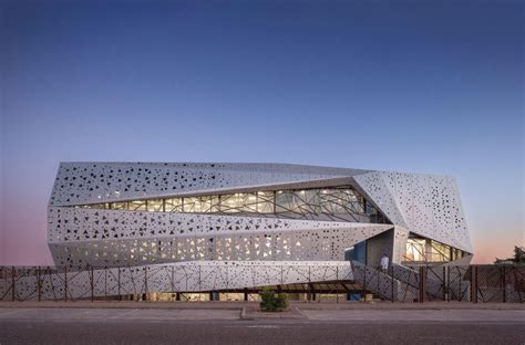 Aluminium Composite Panels | etalbond® FR by Elval Colour - Interiors pick