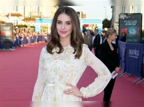 orange is the new black: Alison Brie, OITNB creator team up for ...