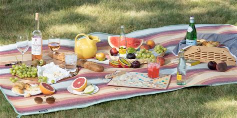 The 4 Best Picnic Blankets of 2024 | Reviews by Wirecutter
