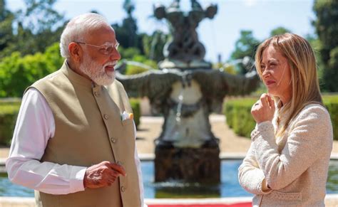 PM Modi on stage, Giorgia Meloni's Hindi moment goes viral in Rome