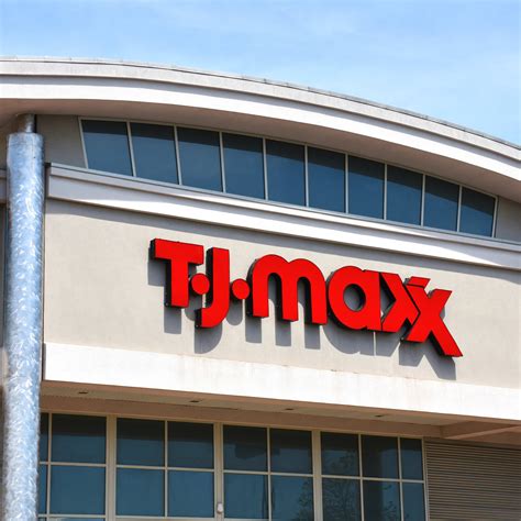 Is Costco Open on Labor Day? 2025 Holiday Hours - Parade Pets