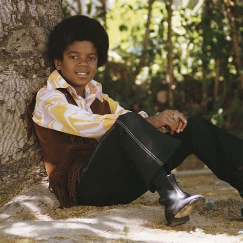 [100+] Young Michael Jackson Pictures | Wallpapers.com