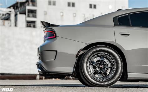 Weld Ventura Beadlock Rear Drag Pack Dodge Charger / Challenger / 300 / Magnum