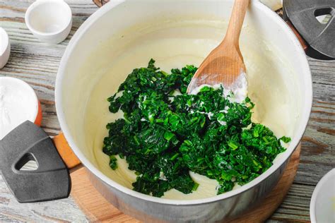 Easy Classic French Spinach Soufflé Recipe