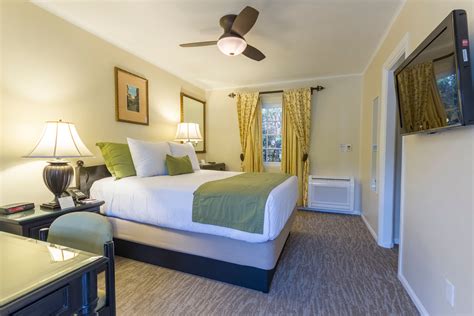 Montecito Hotel Photo Gallery | Coast Village Inn