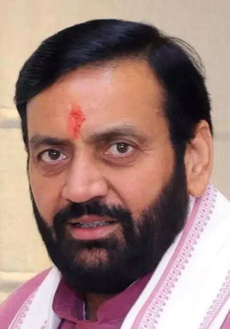 Saini backs new BJP chief, slams 'dynastic' rival Cong