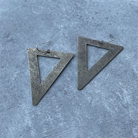 Large Triangle earring - Antique Silver tone – Urbanitii