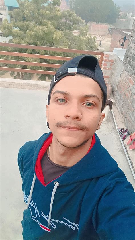 Buy Soft Eye Monthly Color Contact Lens (Zero Power) with Free Lens ...