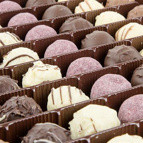 Praline truffle - campuran, 7 varietas, Dreimeister, 1 kg, sekitar 77 ...