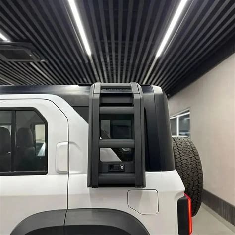 Thar ROXX Side Box And Ladder | Mahindra Universal Aftermarket Off-Roa ...