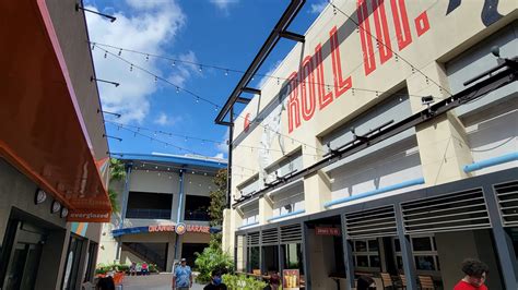 Orange Parking Garage Entrance near Splitsville now open | Chip and Company