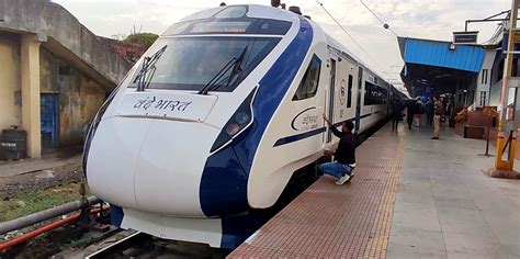 PM Modi to lay foundation stone, inaugurate projects worth Rs 75,000 cr ...