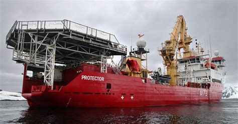 Royal Navy ice breaker HMS Protector visits Ukrainian Antarctic base ...