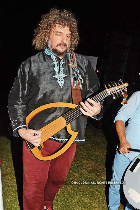 Rajyavardhan Singh Rathore, Dr Burak Akcapar, Dr Sehuem Akcapar and ...