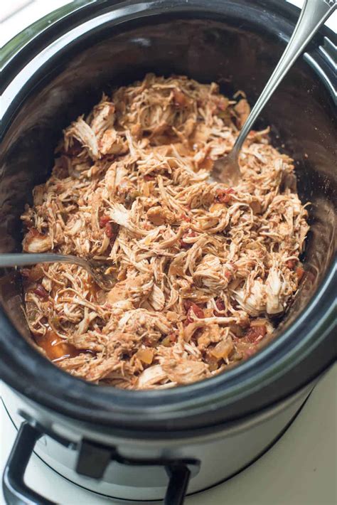 Easy Recipe: Yummy Crockpot Taco Chicken - Prudent Penny Pincher