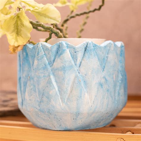 Pyne Planter Cloud - Geometric Table top planter, diamond shaped surfa ...