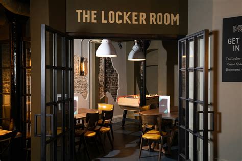 Hire The locker room, Bar Kick, London • HeadBox