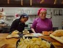 Sant Jordi: Calonge, el pueblo del Empordà que ha renacido a golpe de ...