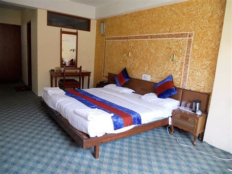 HOTEL BROWN PALACE (Srinagar, Kashmir) - Hotel Reviews, Photos, Rate ...