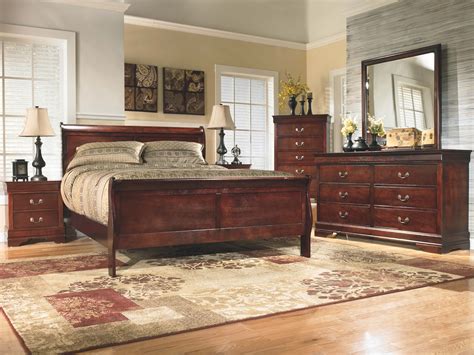 B376 Alisdair Dark Brown Bedroom Set Signature Design at Futonland